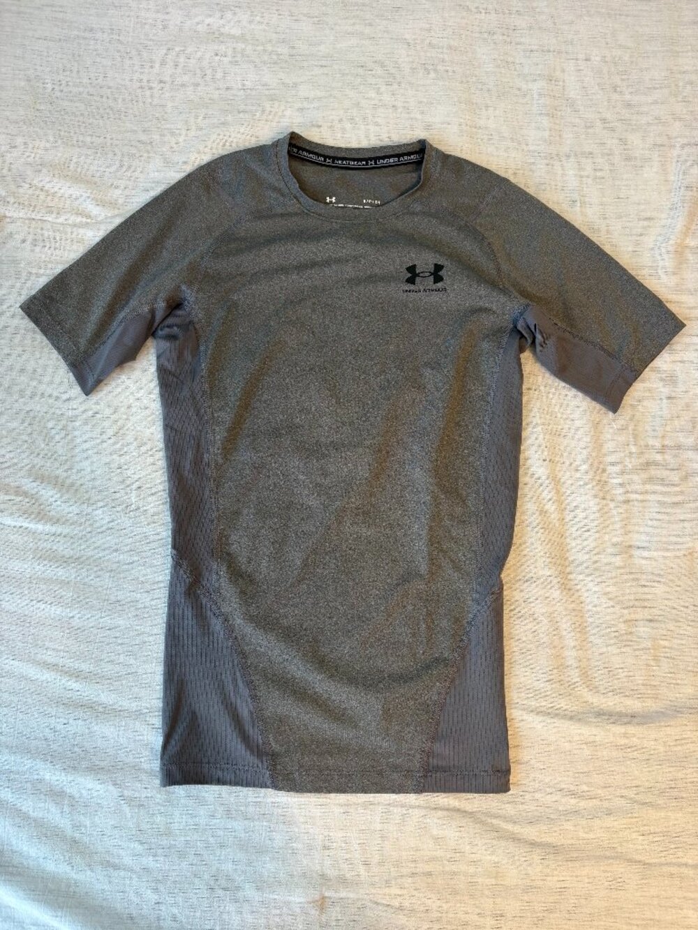 Under Armour HeatGear Men’s Compression Short Sleeve Shirt – Grey, Size S